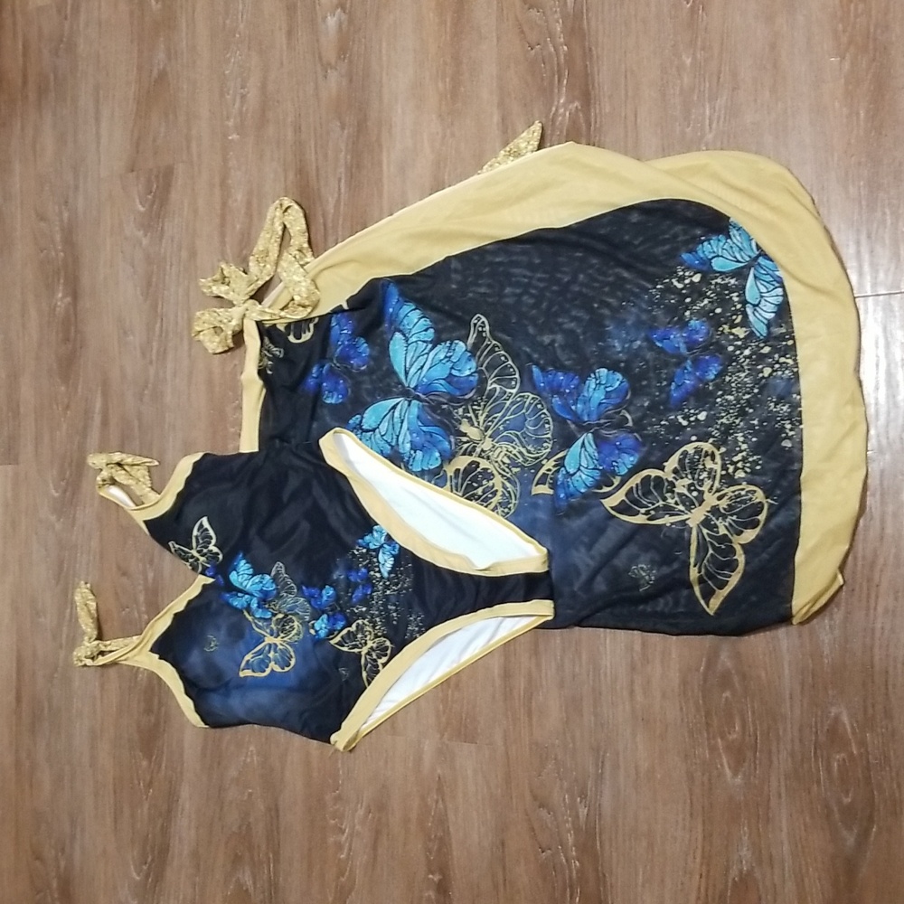 (2XL) NWOT Butterfly Print One Piece Swimsuit with Sarong Vacation Matching Set